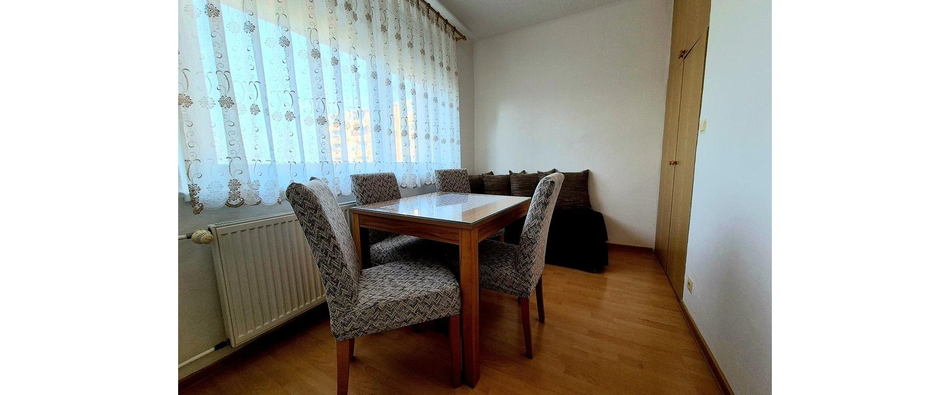 PREDANÉ JKV REAL Vám ponúka pekný, priestranný, slnečný 3 izbový byt na predaj v Malackách