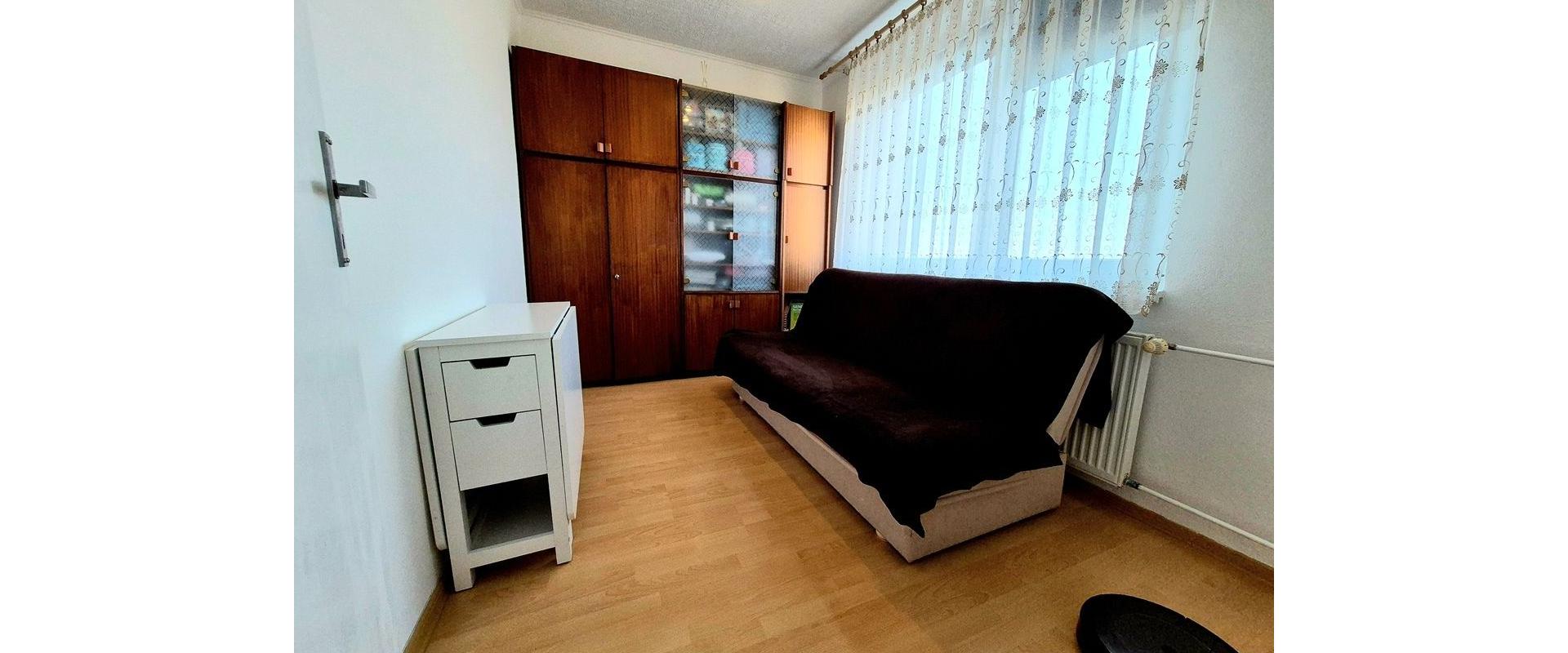 PREDANÉ JKV REAL Vám ponúka pekný, priestranný, slnečný 3 izbový byt na predaj v Malackách