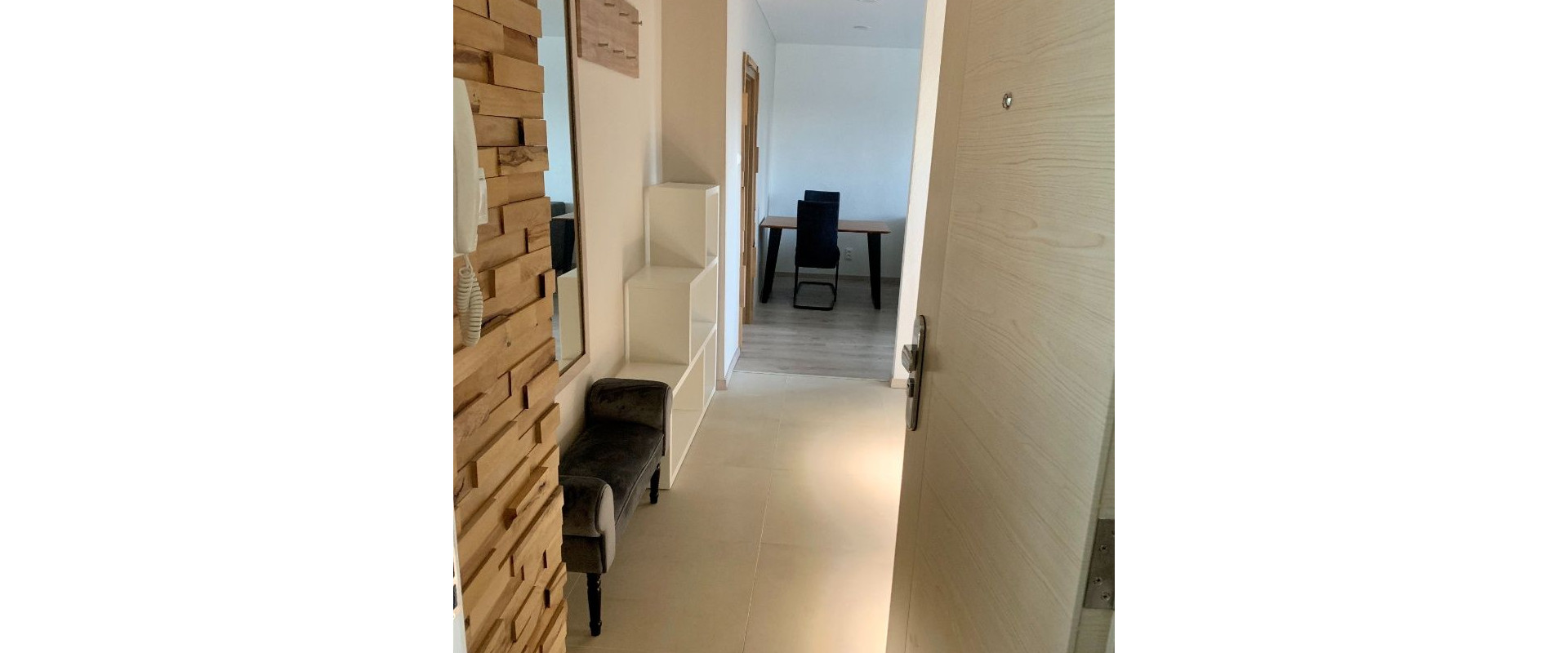 Na Predaj svetlý 2-izbový byt  – centrum Spišská Nová Ves