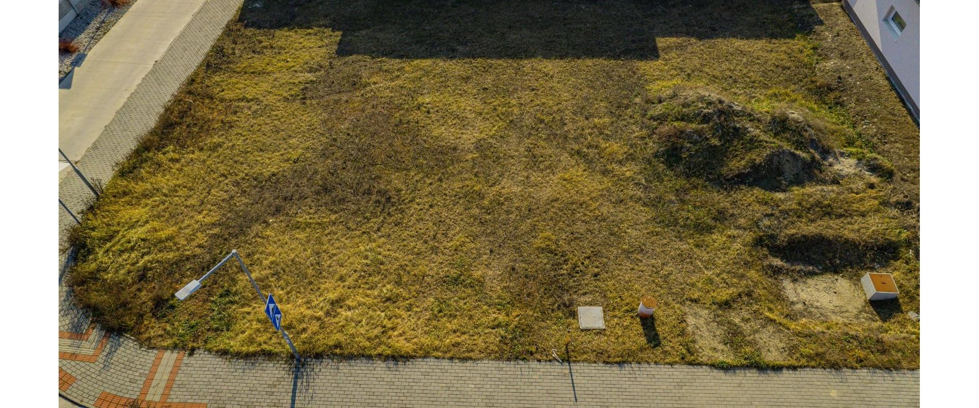 NOVÁ CENA !! Na predaj stavebný pozemok v novovzniknutej časti Senca!