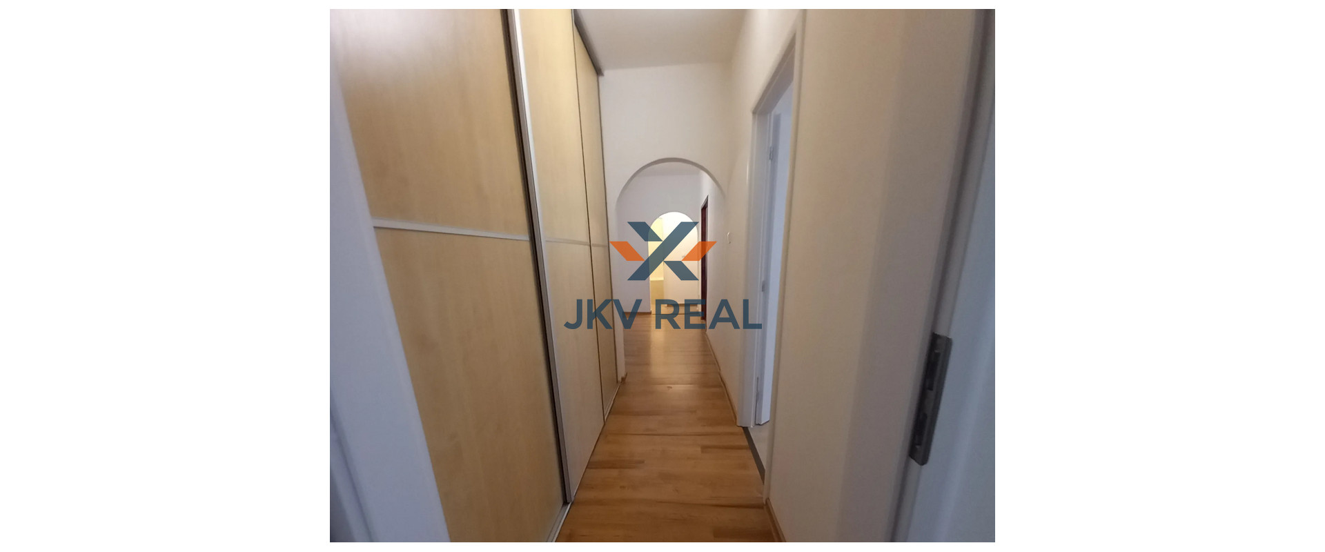 Na predaj 3 izbový byt v Devínskej Novej Vsi na ulici Milana Marečka