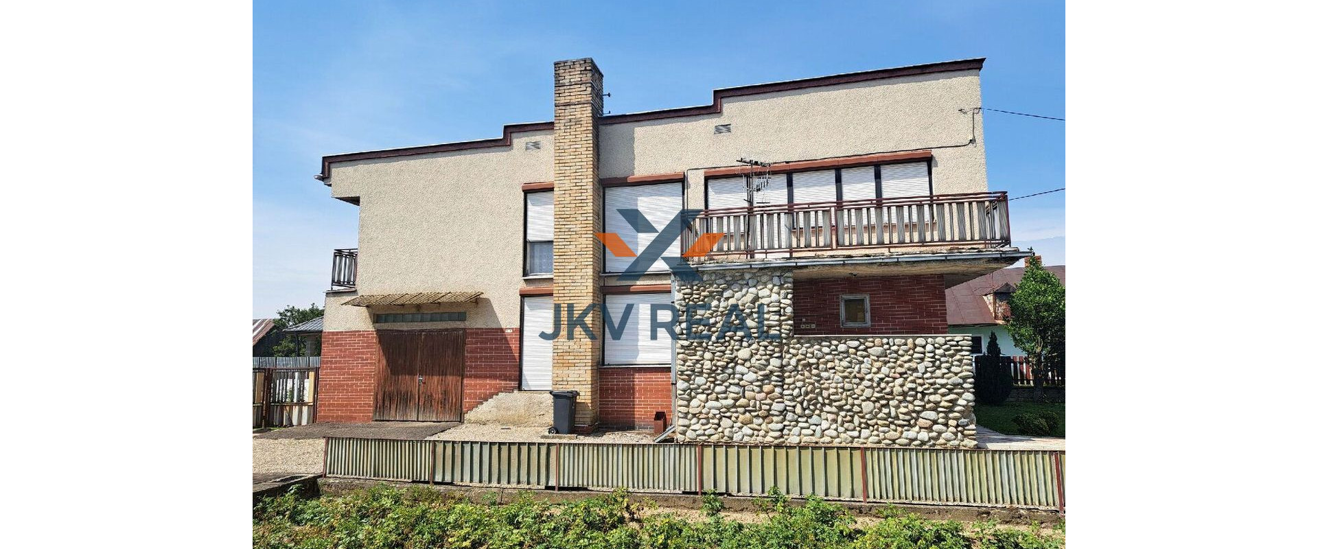 Na predaj: Poschodový rodinný dom s veľkým pozemkom – Zbudza (7 km od Michaloviec)