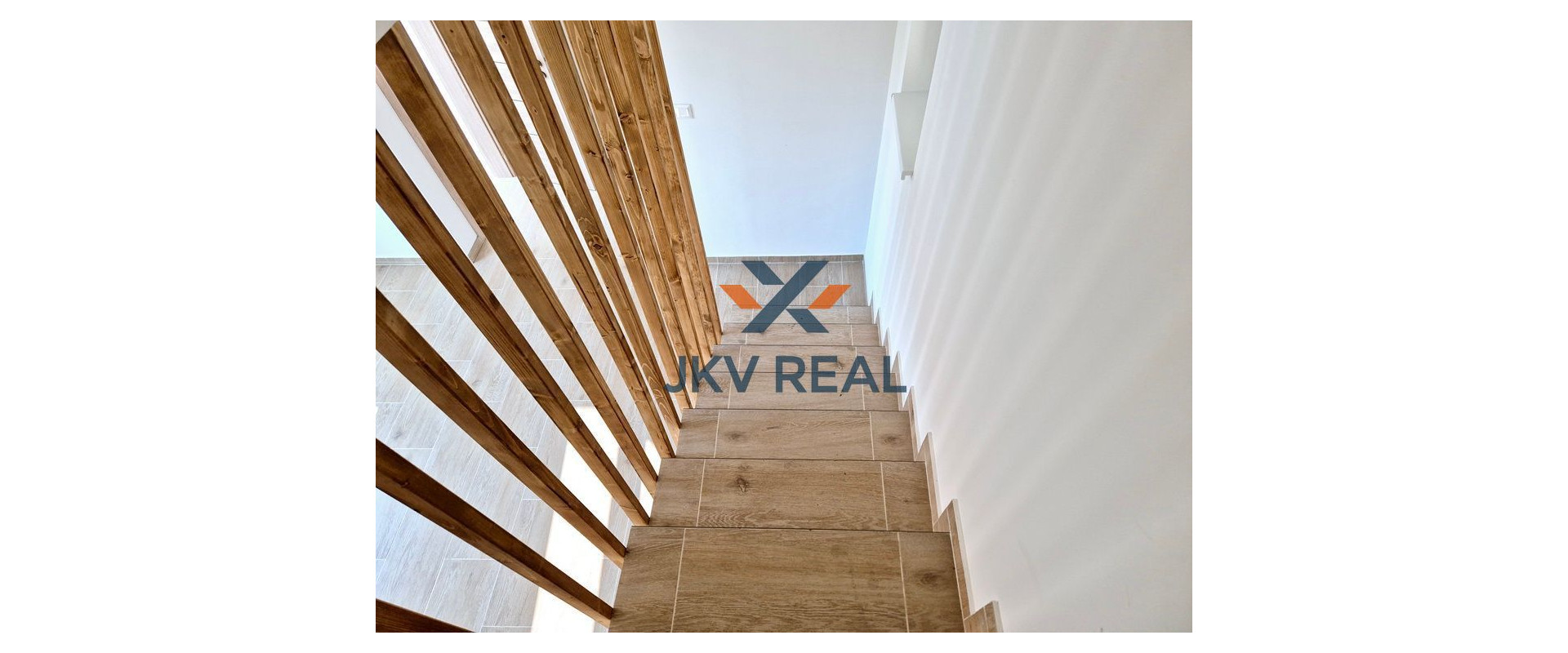 PREDAJ NOVÝ 2-IZBOVÝ BYT V RODINNOM DOME  S VLASTNOU ZÁHRADOU, BRATISLAVA-VAJNORY