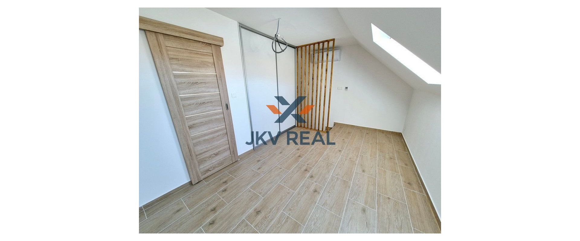 PREDAJ NOVÝ 2-IZBOVÝ BYT V RODINNOM DOME  S VLASTNOU ZÁHRADOU, BRATISLAVA-VAJNORY