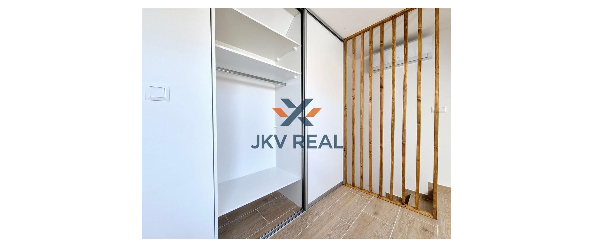 PREDAJ NOVÝ 2-IZBOVÝ BYT V RODINNOM DOME  S VLASTNOU ZÁHRADOU, BRATISLAVA-VAJNORY