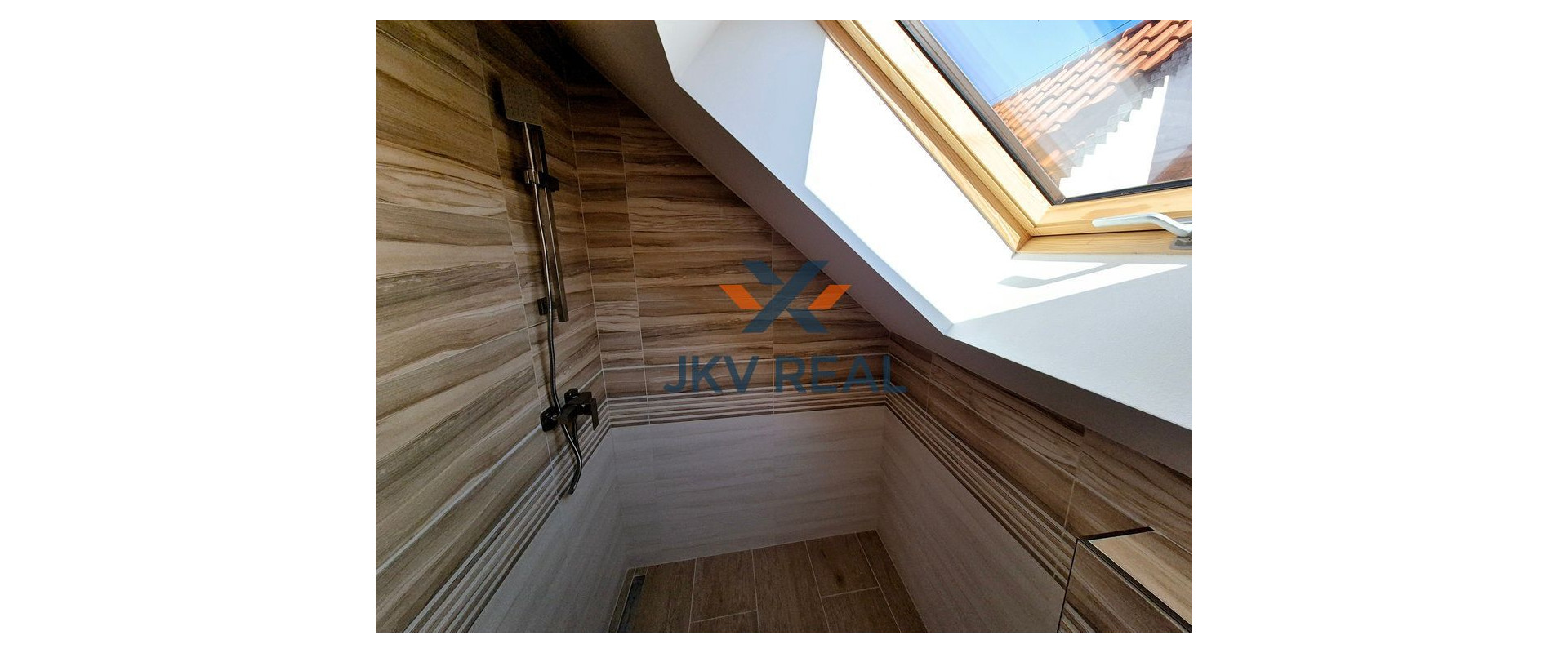 PREDAJ NOVÝ 2-IZBOVÝ BYT V RODINNOM DOME  S VLASTNOU ZÁHRADOU, BRATISLAVA-VAJNORY