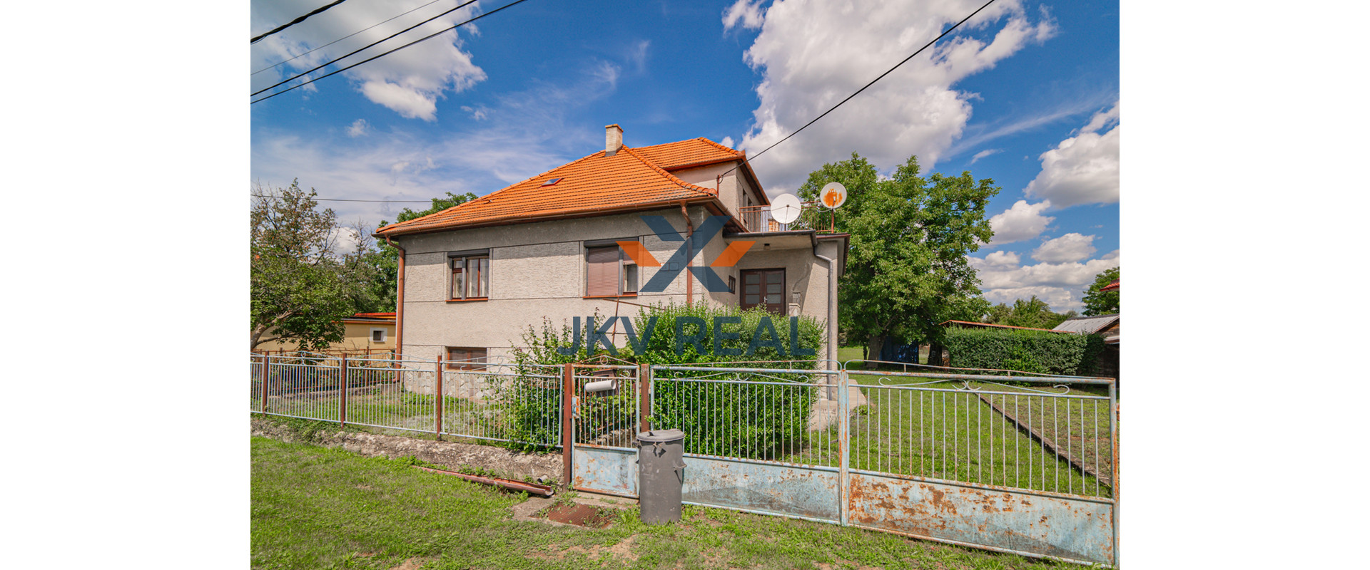 REZERVOVANÉ ! JKV REAL ponúka na predaj rodinný dom na priestrannom pozemku v kľudnej lokalite !