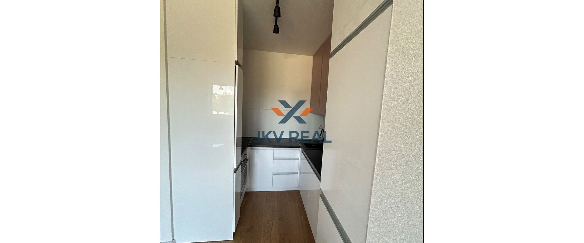 Krásny slnečný 2 izbový byt tichej časti Kynek