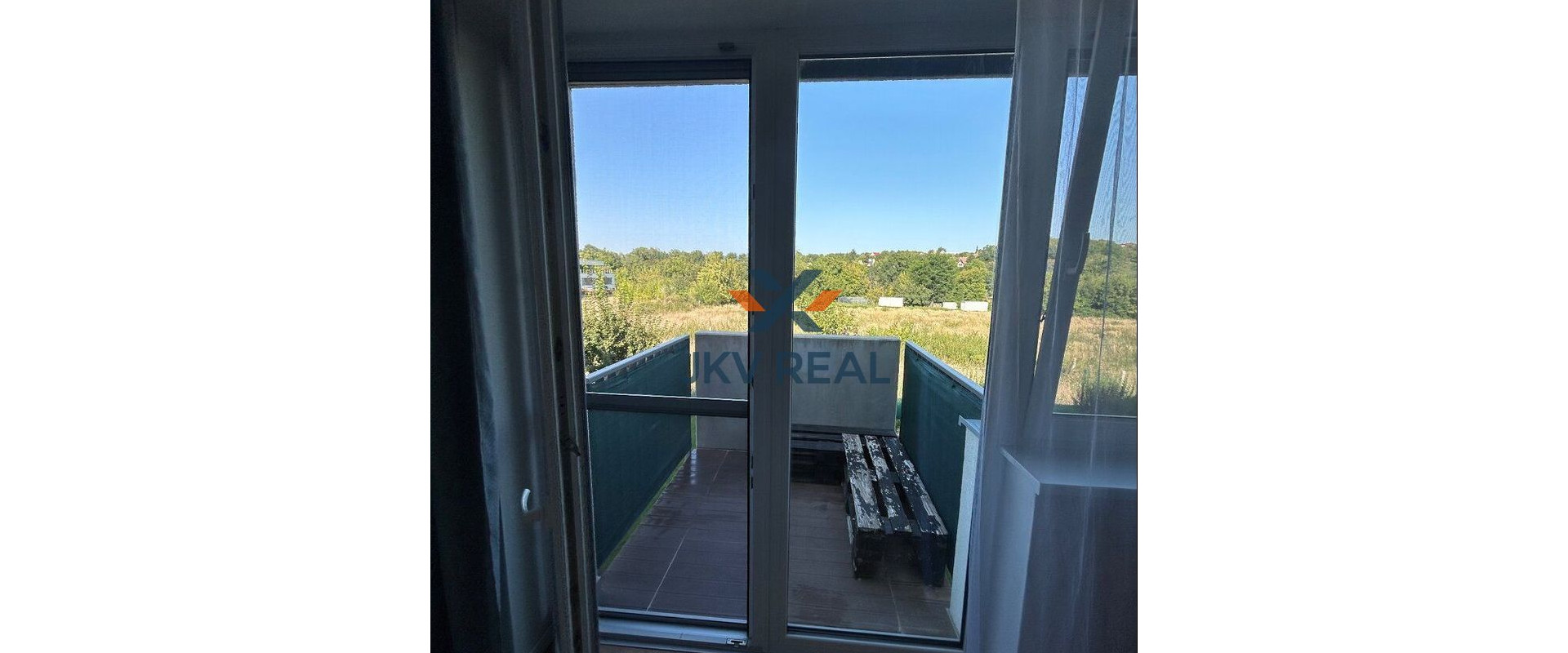 Krásny slnečný 2 izbový byt tichej časti Kynek