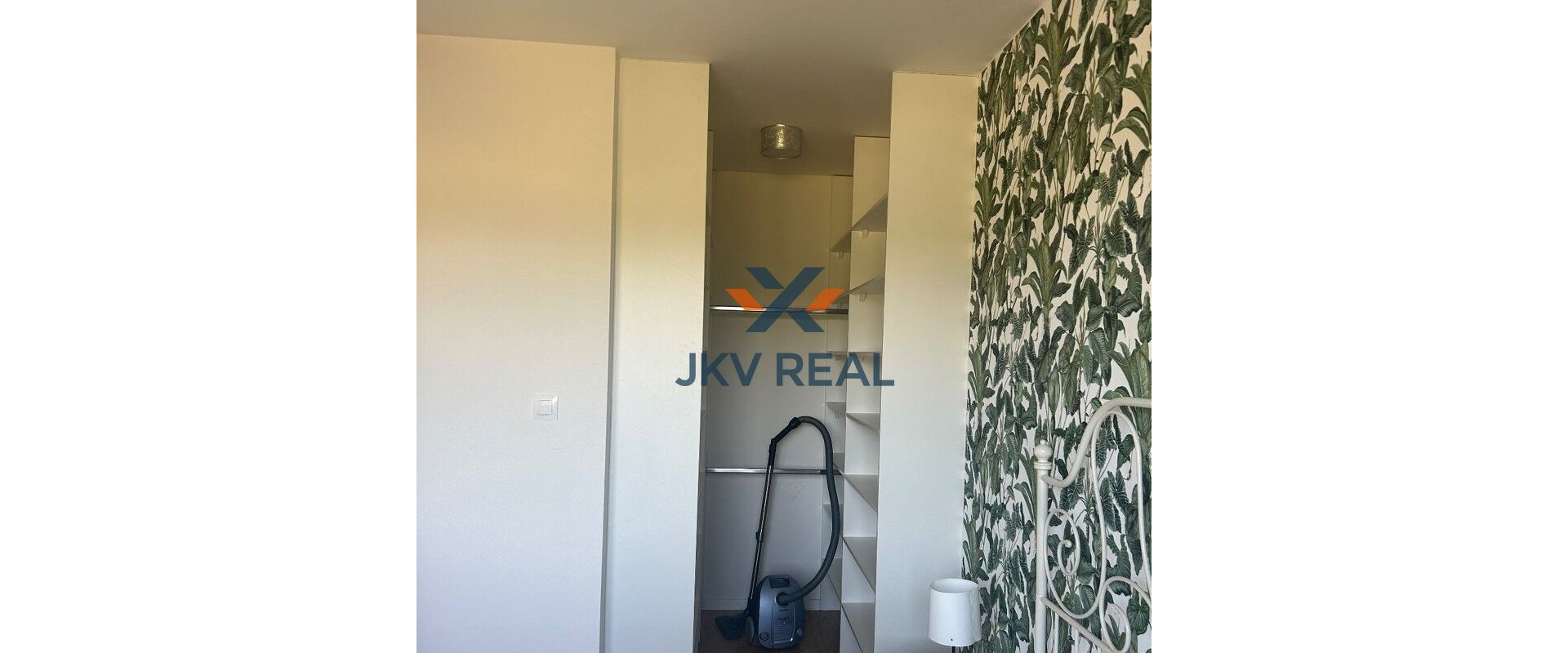 Krásny slnečný 2 izbový byt tichej časti Kynek