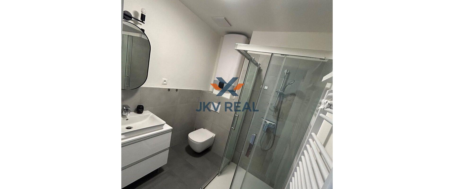 Krásny slnečný 2 izbový byt tichej časti Kynek