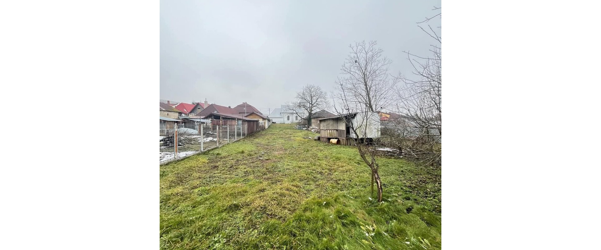 Investícia s Potenciálom: Stavebný Pozemok s Chatkou v Krivošťanoch pri Strážskom!