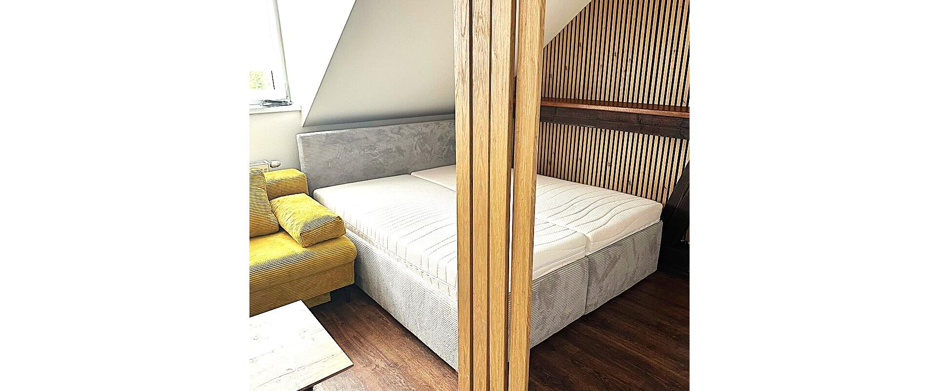 Prenájom 2. izbového bytu, Zlatobanská Solivar