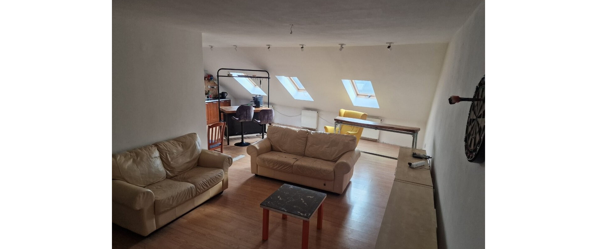 Prenájom 3-izboveho bytu v centre Košíc.