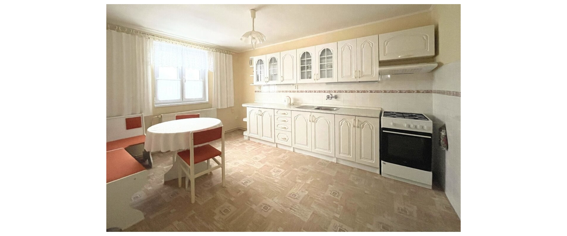 Rodinný dom s 2 bytmi – Vajnory