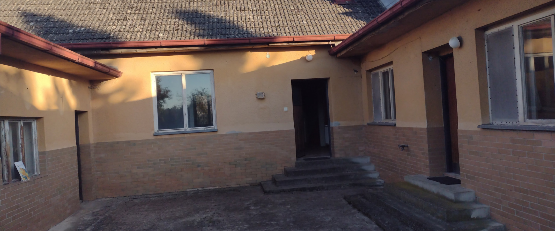 EXKLUZÍVNE !  RODINNÝ DOM S POZEMKOM 1478M2  MORAVANY nad Váhom