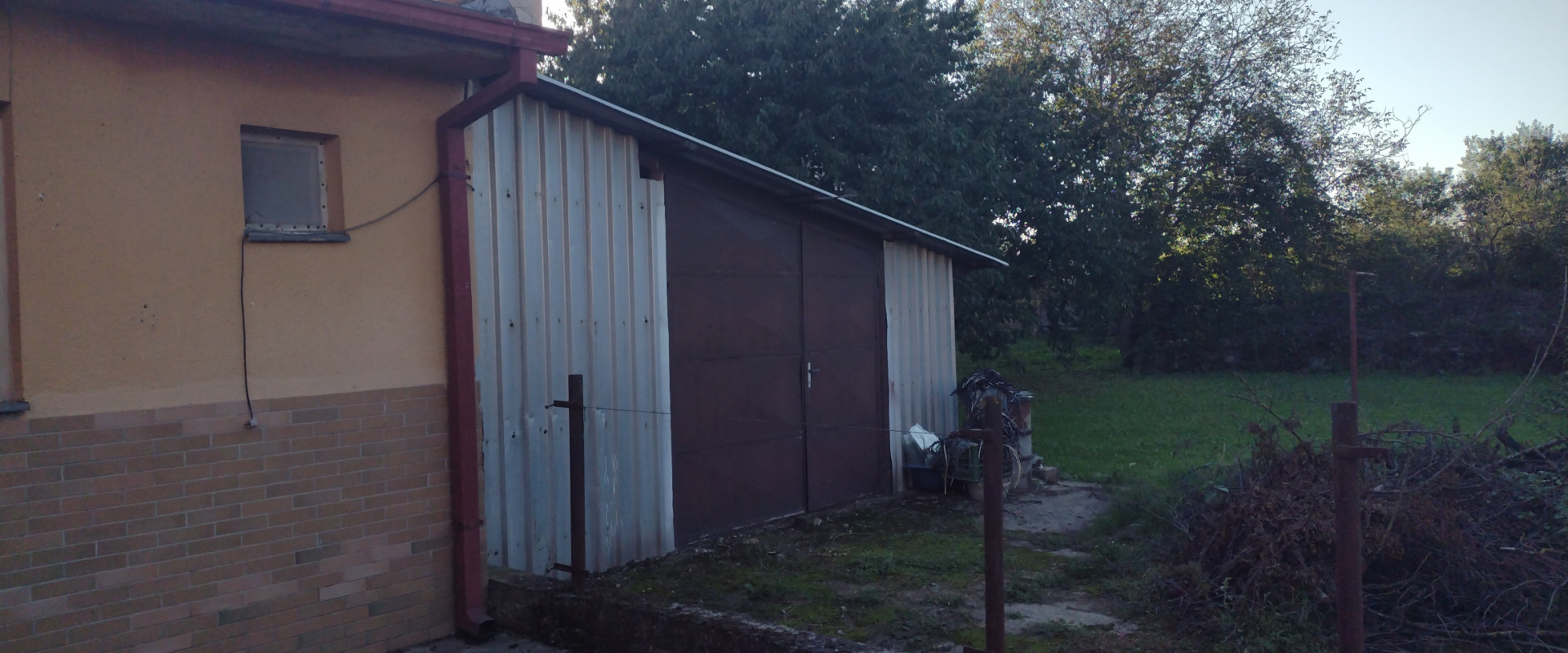 EXKLUZÍVNE !  RODINNÝ DOM S POZEMKOM 1478M2  MORAVANY nad Váhom