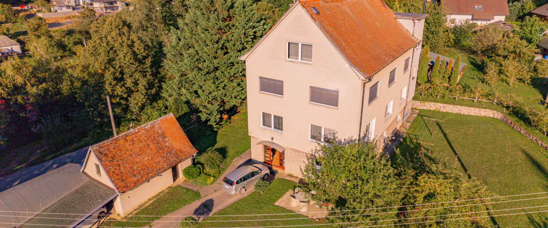 EXKLUZÍVNE !  RODINNÝ DOM S POZEMKOM 3806M2  MORAVANY nad Váhom