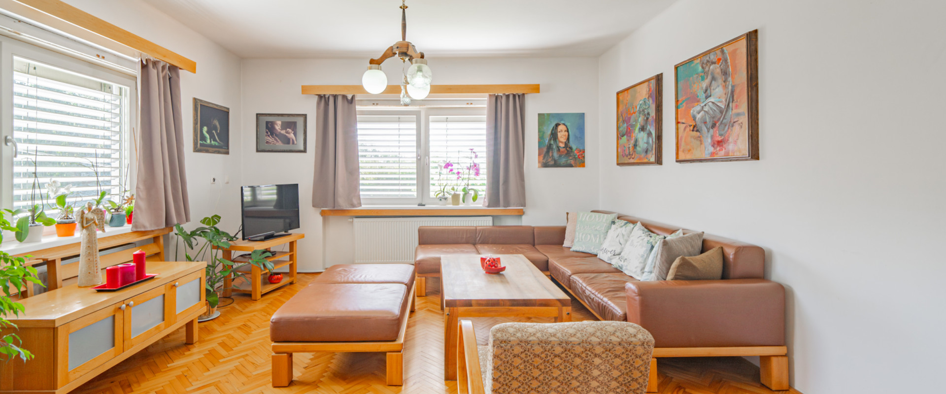 EXKLUZÍVNE !  RODINNÝ DOM S POZEMKOM 3806M2  MORAVANY nad Váhom