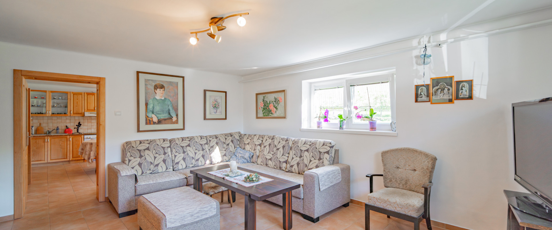 EXKLUZÍVNE !  RODINNÝ DOM S POZEMKOM 3806M2  MORAVANY nad Váhom