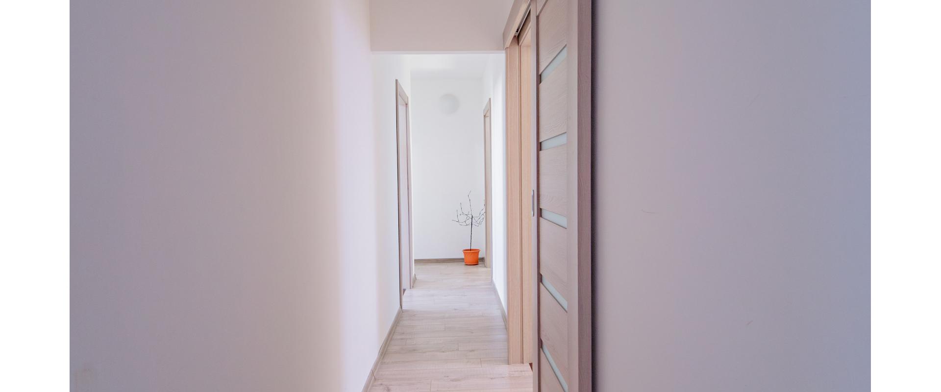 3D Obhliadka!! Veľký RD s bazénom priamo v Nových Zámkoch