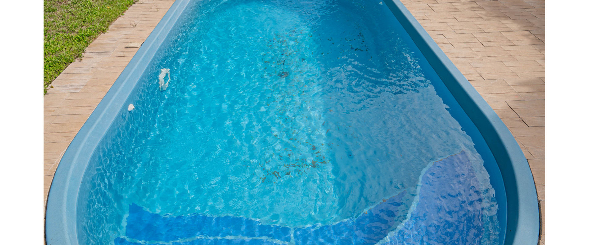 3D Obhliadka!! Veľký RD s bazénom priamo v Nových Zámkoch