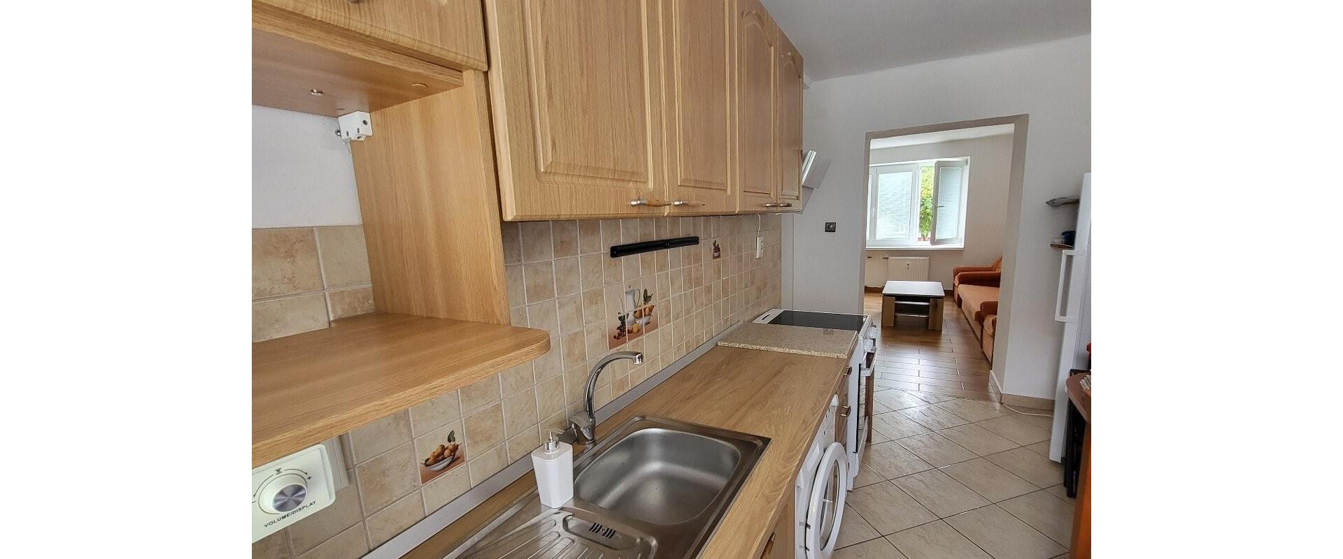 Slnečný 2-izbový byt s balkónom v tichej časti Prievidze