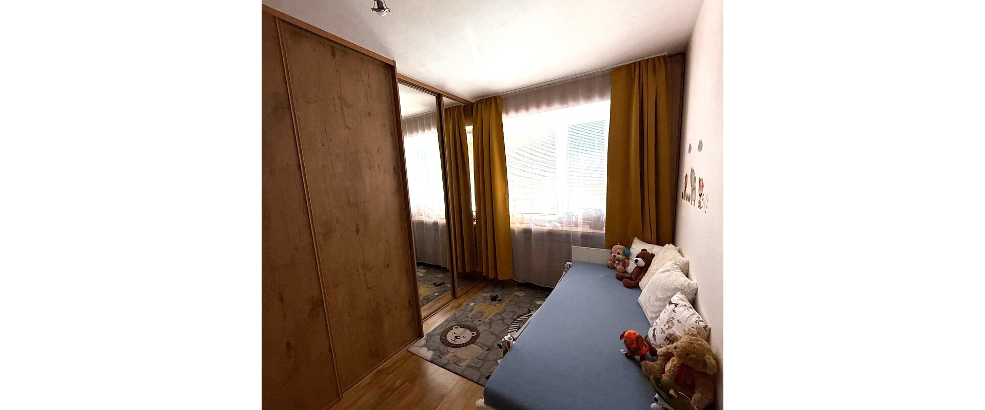 Veľmi pekný moderný 3 izbový byt na predaj v Prievidzi.