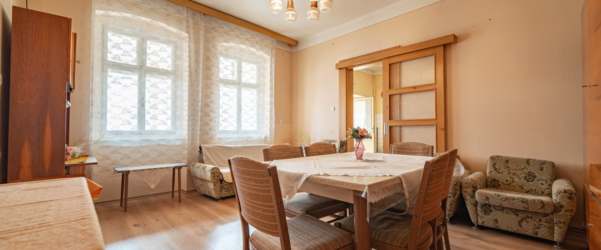 ZNÍŽENÁ CENA!! 3D Obhliadka! RD v blízkosti Nových Zámkov