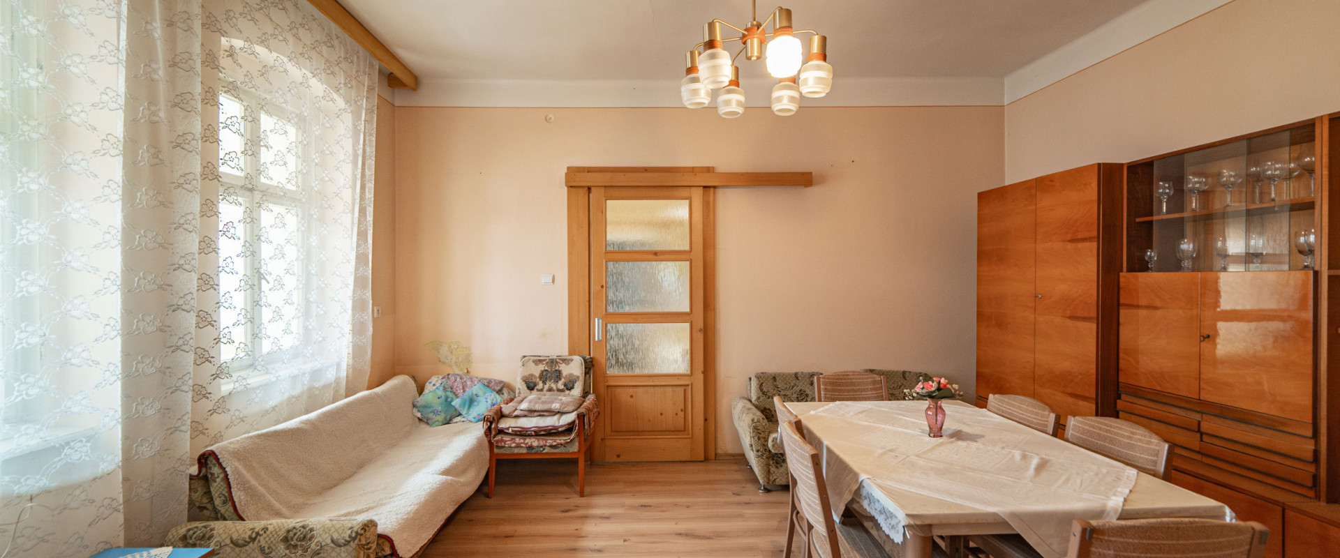 ZNÍŽENÁ CENA!! 3D Obhliadka! RD v blízkosti Nových Zámkov