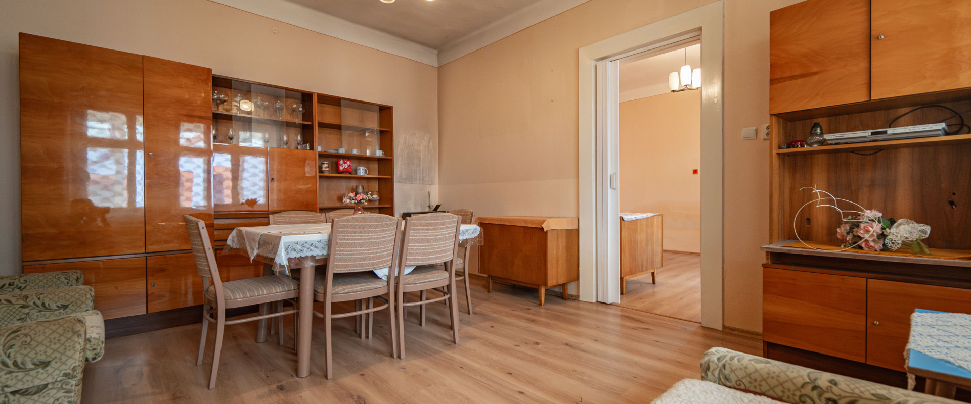 ZNÍŽENÁ CENA!! 3D Obhliadka! RD v blízkosti Nových Zámkov