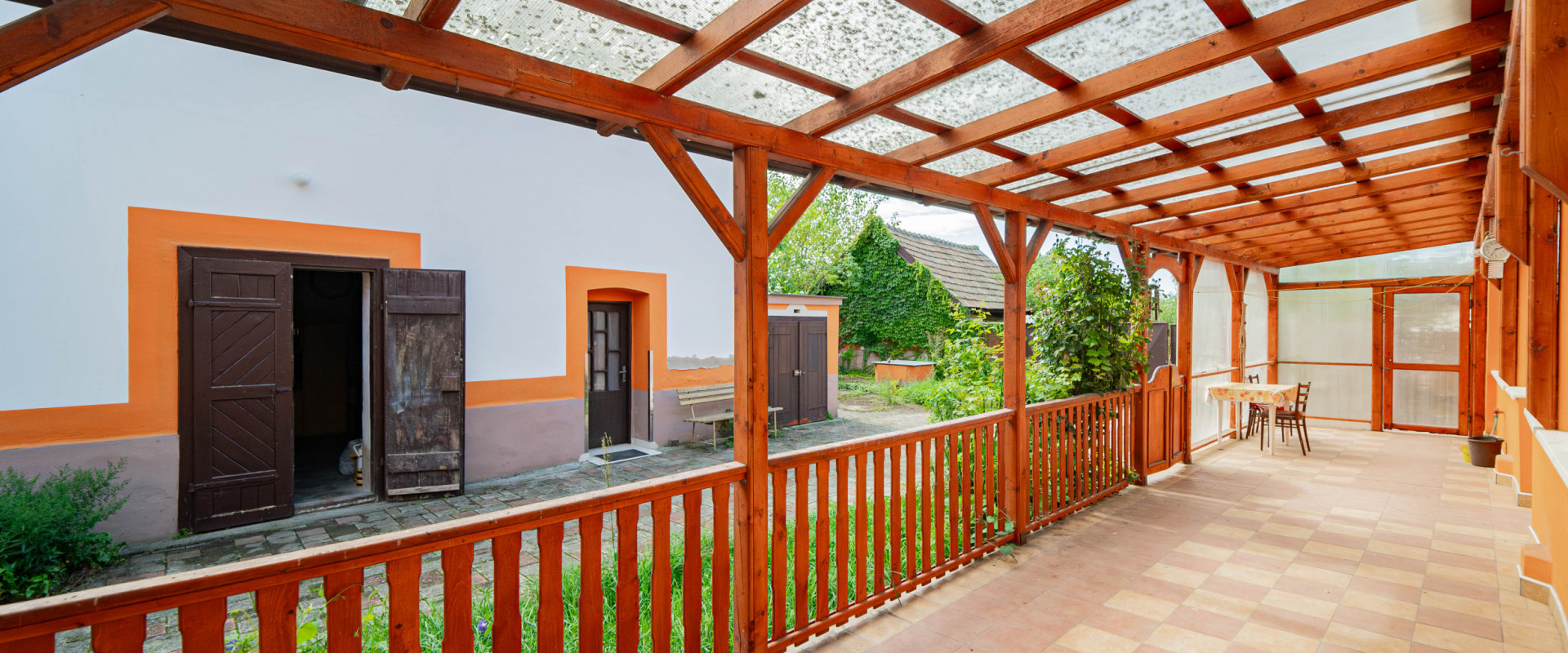 ZNÍŽENÁ CENA!! 3D Obhliadka! RD v blízkosti Nových Zámkov