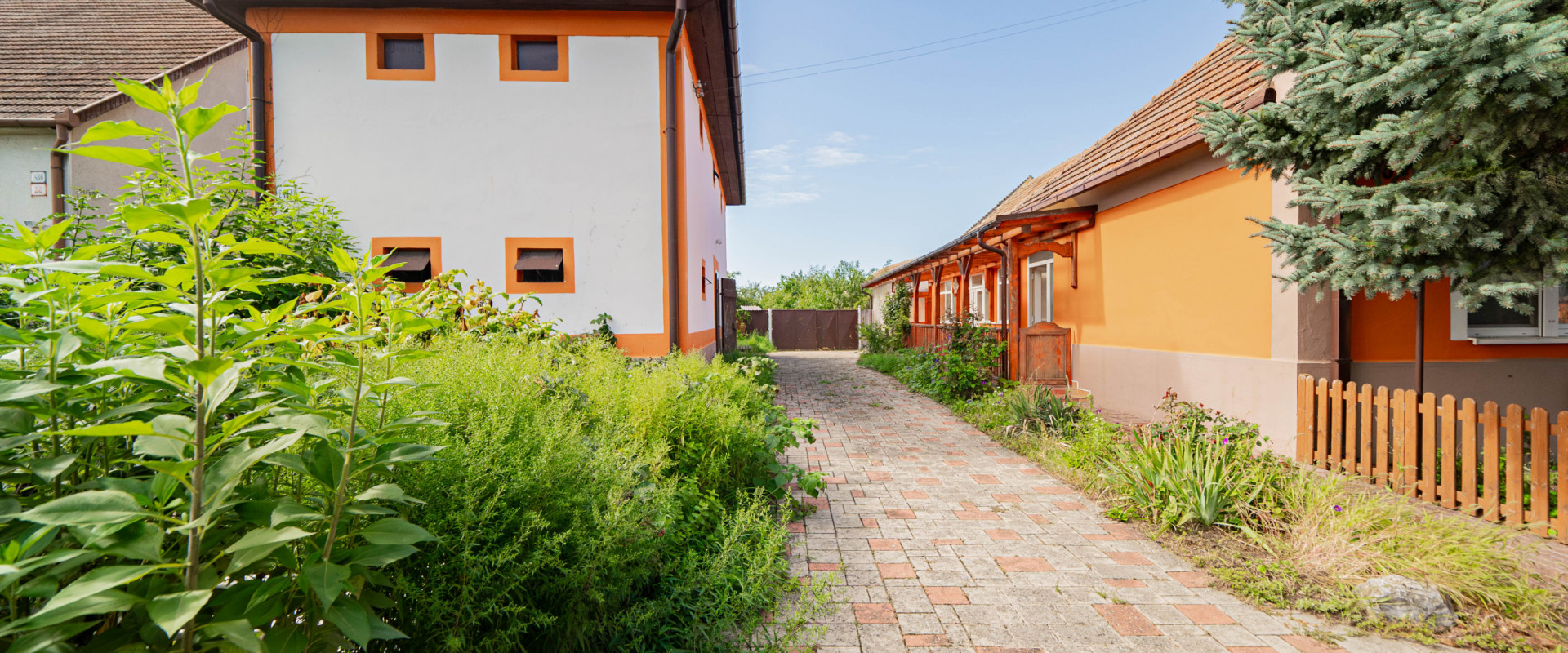 ZNÍŽENÁ CENA!! 3D Obhliadka! RD v blízkosti Nových Zámkov