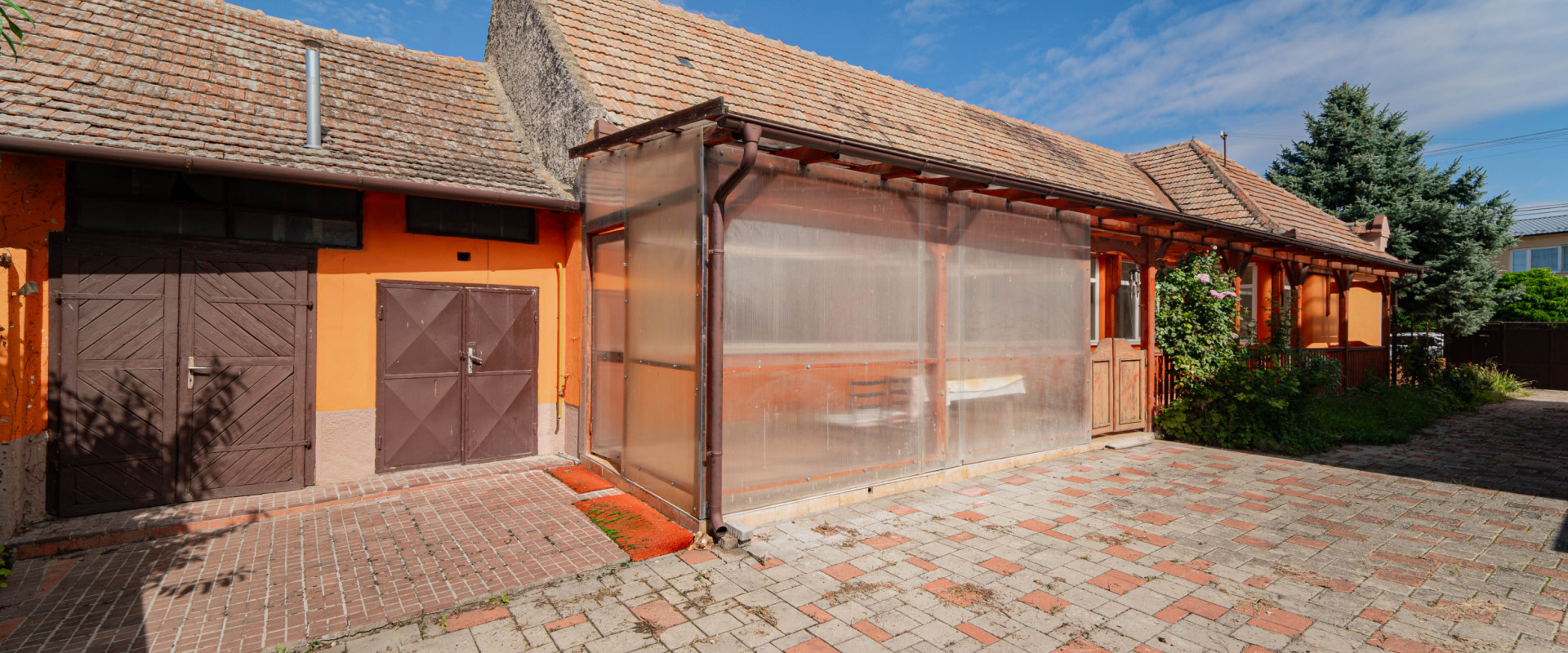 ZNÍŽENÁ CENA!! 3D Obhliadka! RD v blízkosti Nových Zámkov