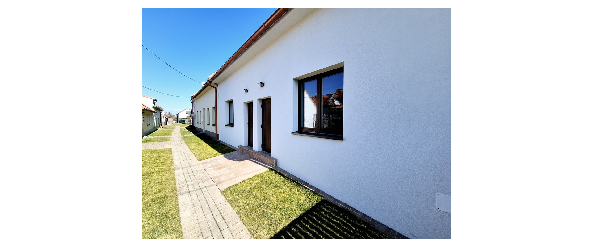 PREDAJ SAMOSTATNÝ 2-IZB.BYT V DOME + ZÁHRADA, BRATISLAVA III