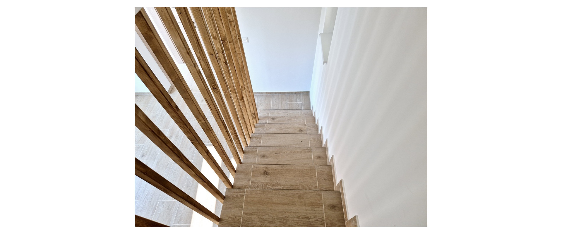 PREDAJ SAMOSTATNÝ 2-IZB.BYT V DOME + ZÁHRADA, BRATISLAVA III