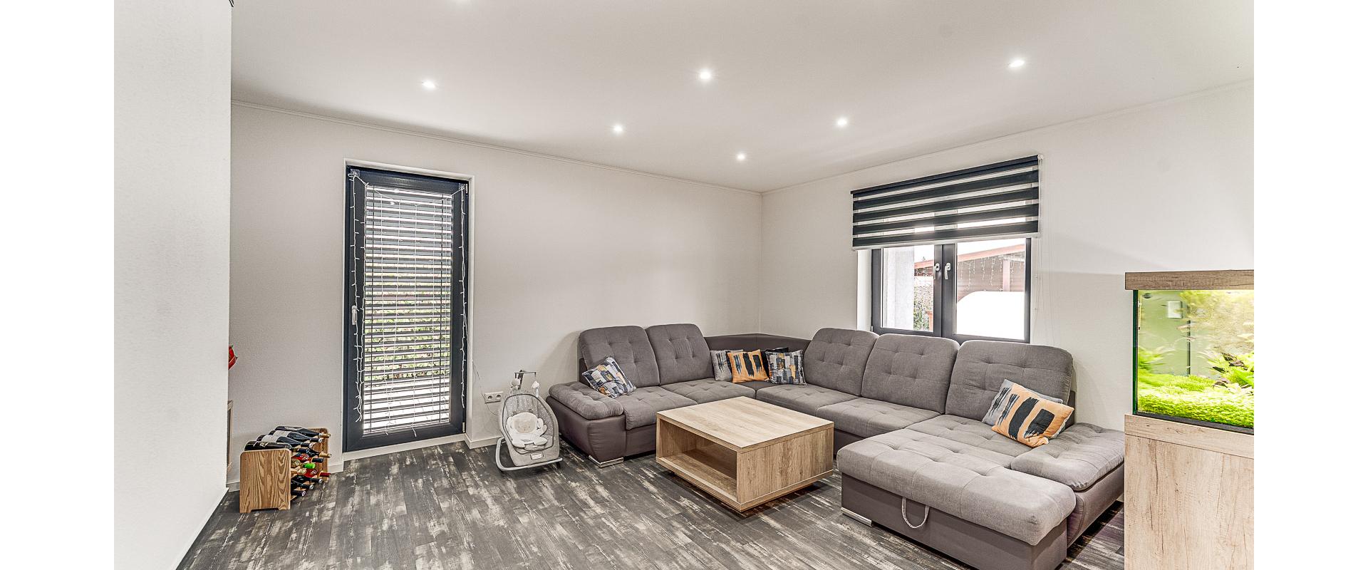 Moderný 5 izbový rodinný dom & bazén & altánok | Veľké Úľany