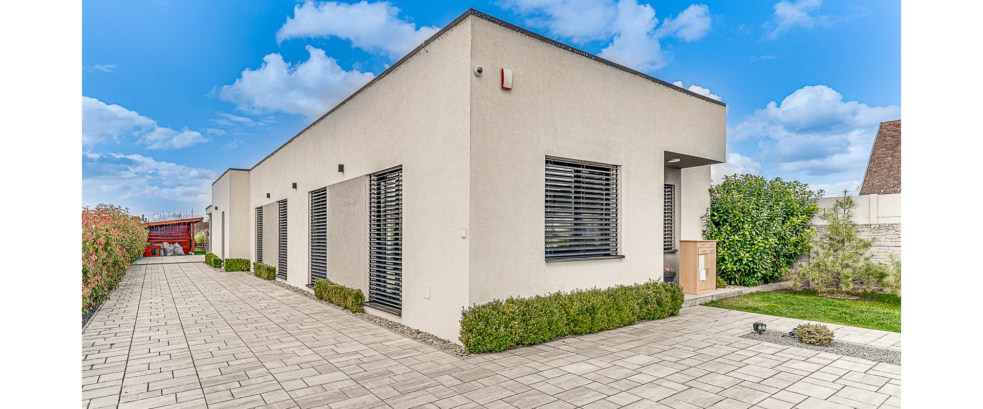 Moderný 5 izbový rodinný dom, altánok a bazén | Veľké Úľany