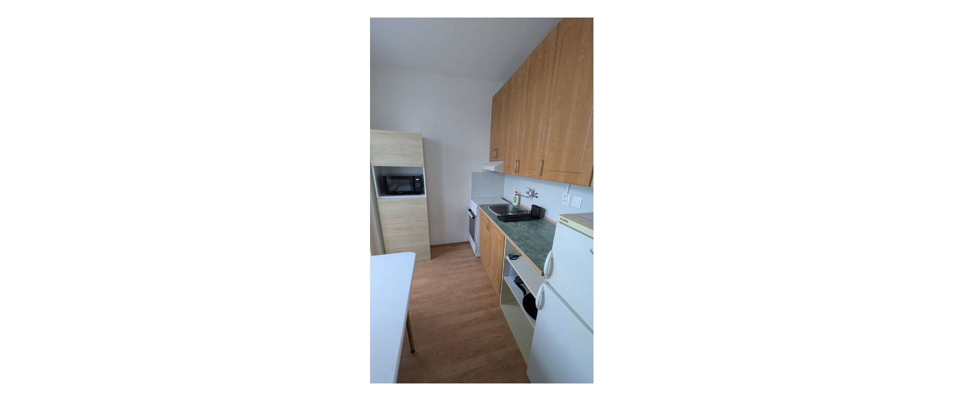 Prenájom 1 izbový byt Bratislava  Karlova Ves