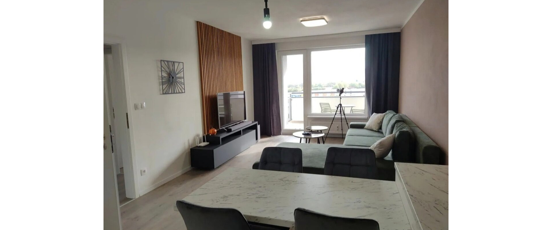 Prenájom : 2 izbový byt s Garážou Hanzlíkovská ulica