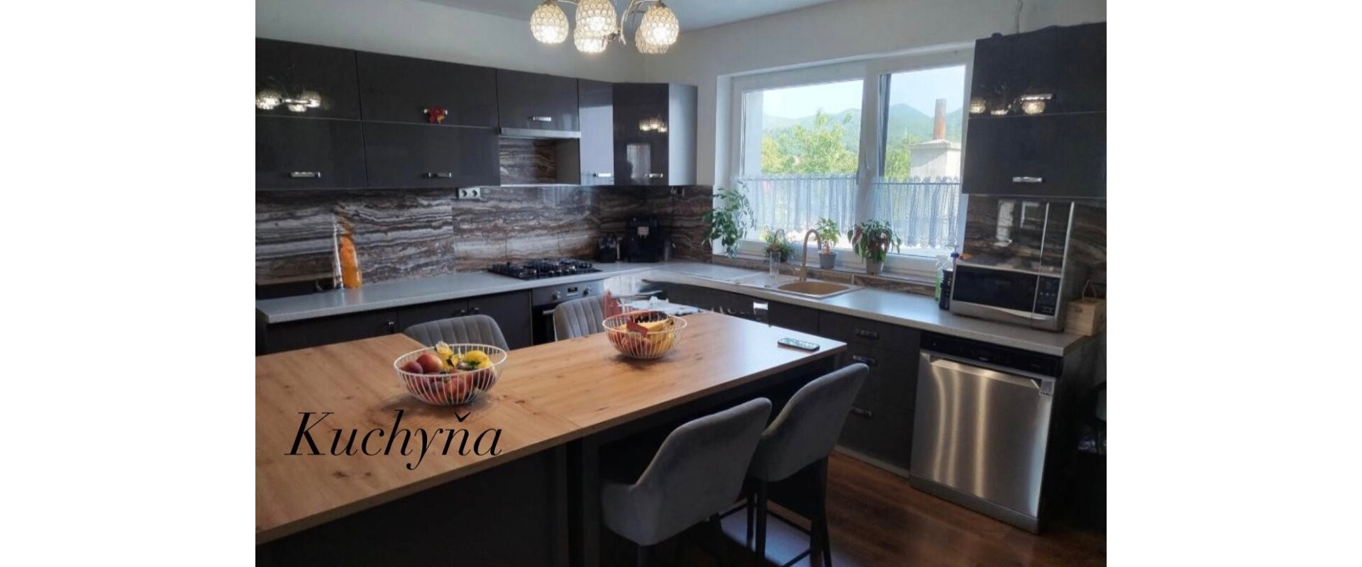 PREDAJ KOMFORTNÉHO 4-izbového DOMU pri MARTINE !