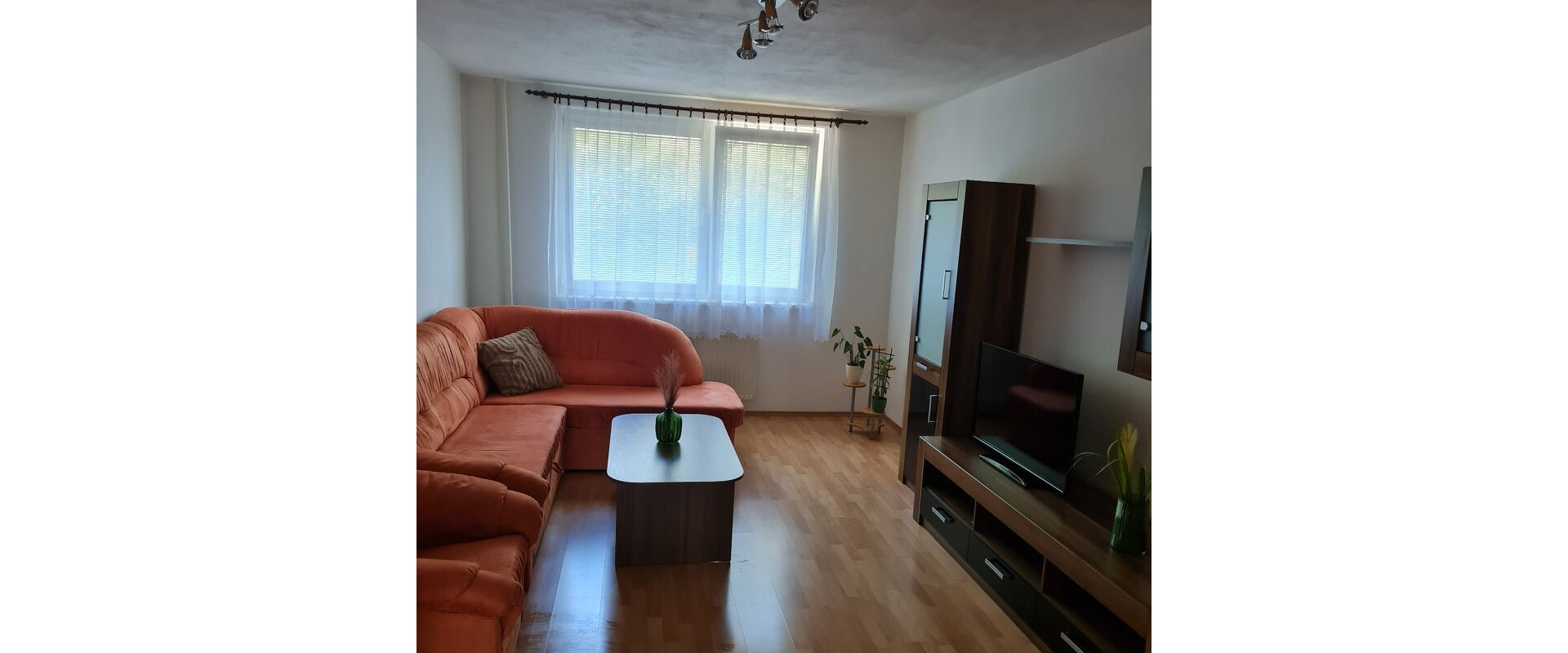 Prenájom : 3 izbový byt v Trenčíne JUH