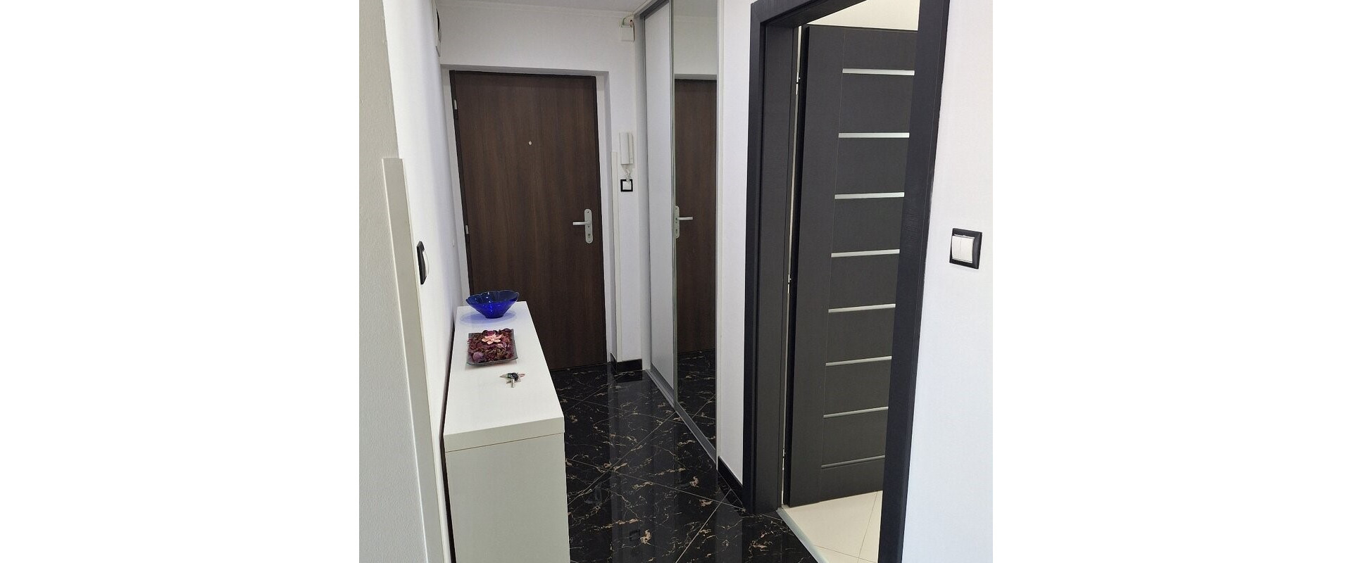 Prenajmeme moderný 2 izbový byt v Prievidzi