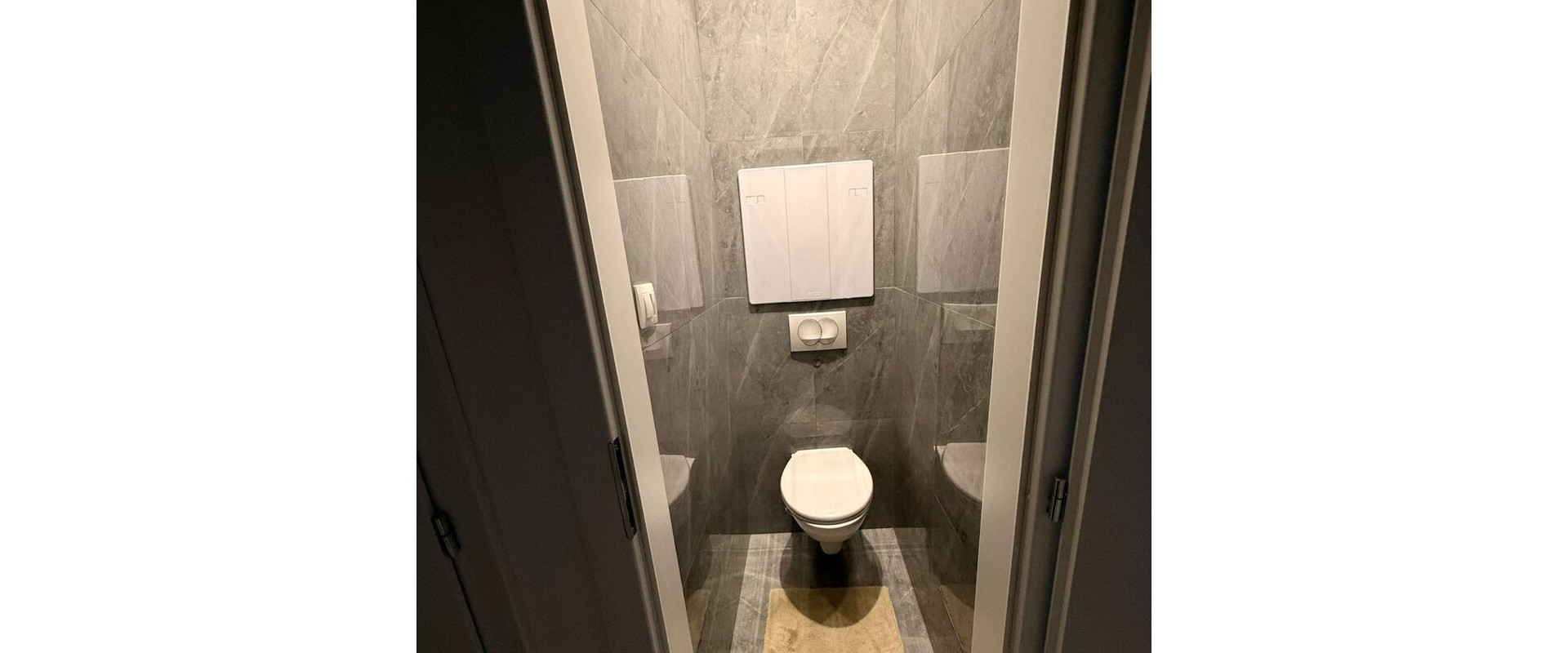 Priestranný 2izbový kompletne zrekonštruovaný byt v Krasňanoch