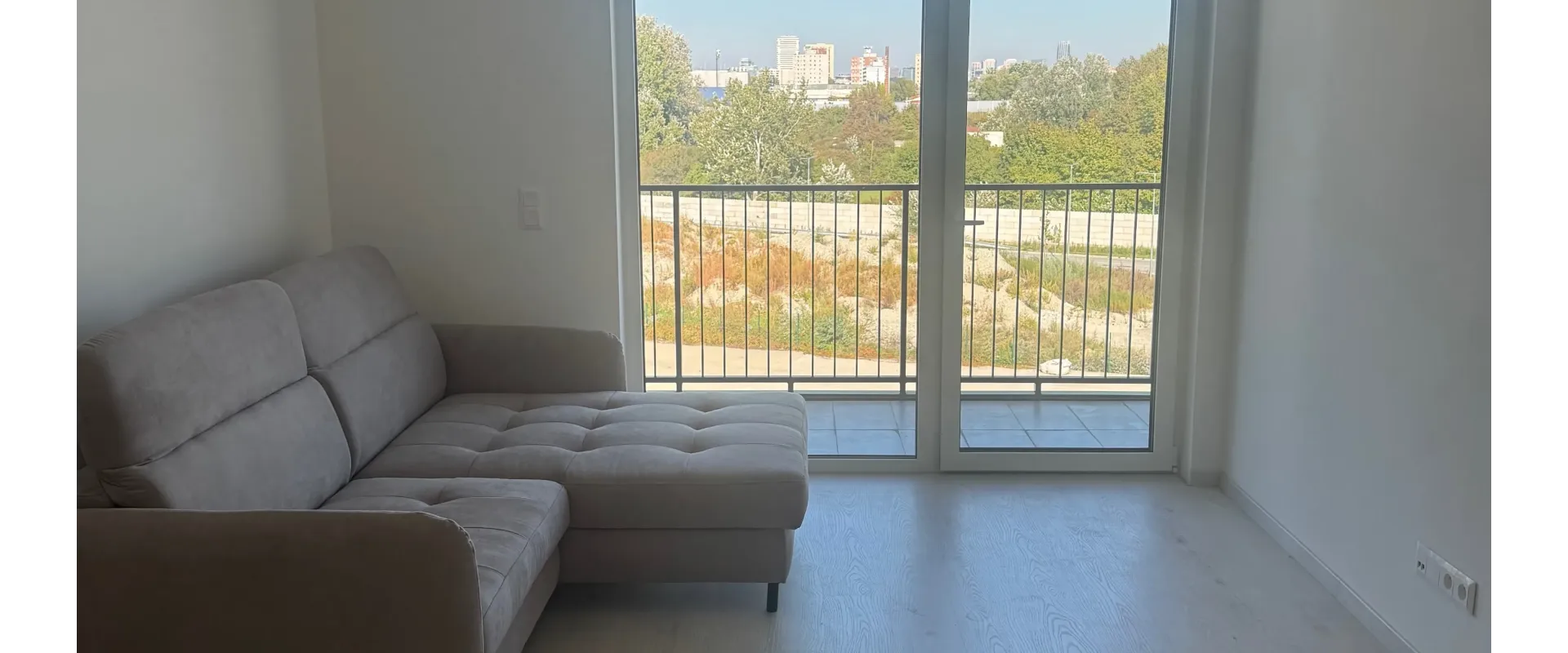 Štýlový 2izbový byt v projekte NESTO - nový, zariadený na mieru s balkónom a parkovaním