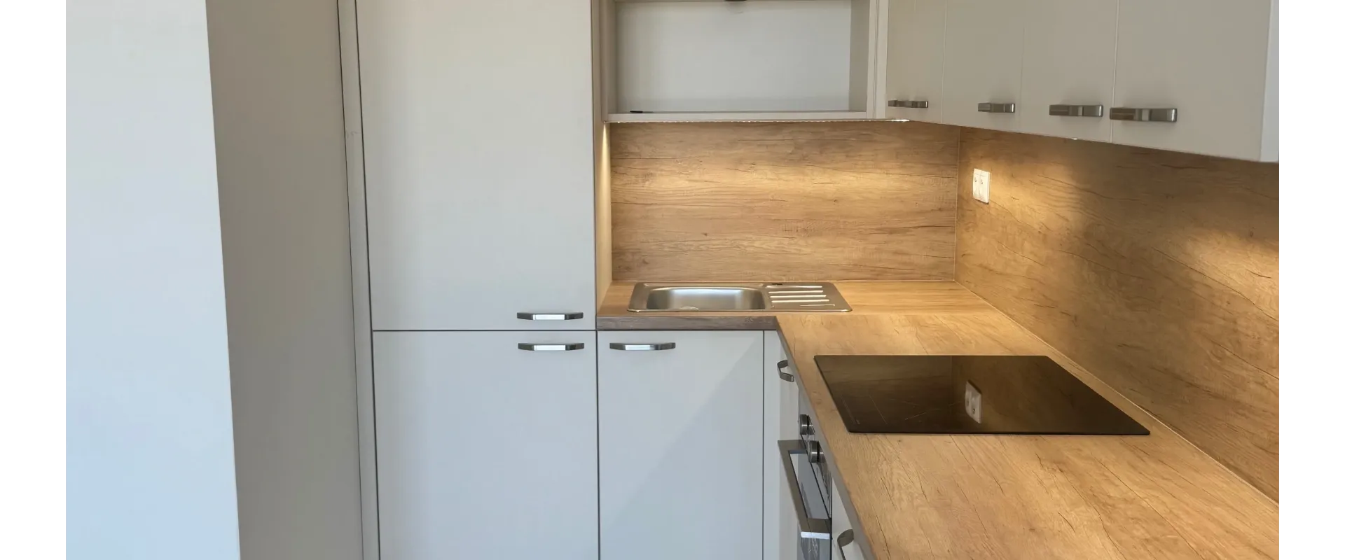 Štýlový 2izbový byt v projekte NESTO - nový, zariadený na mieru s balkónom a parkovaním