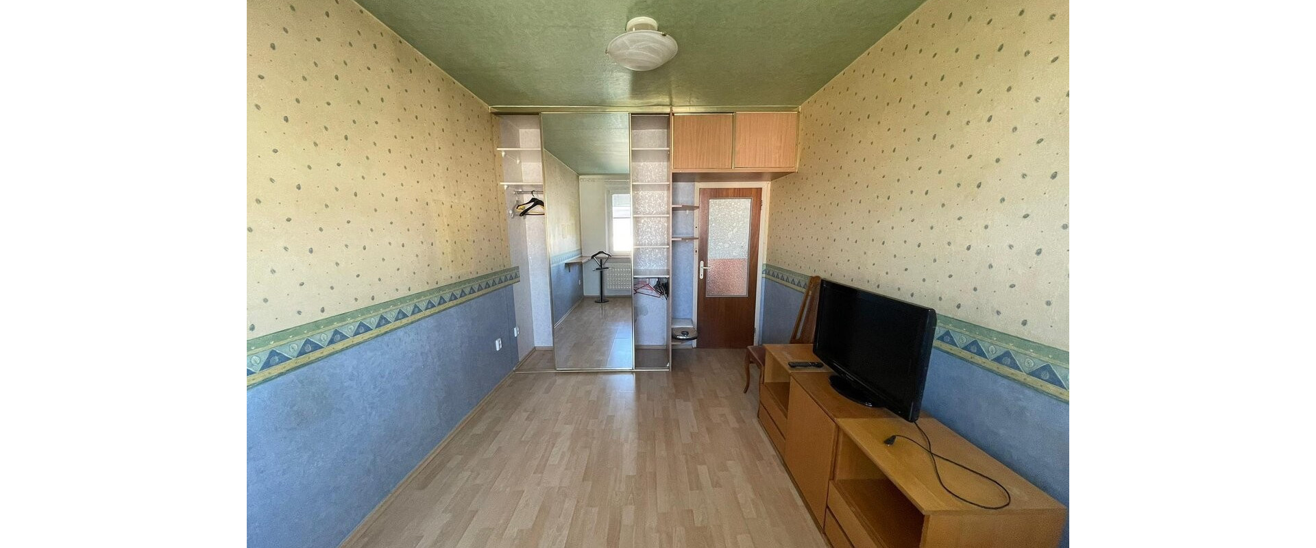 Prenájom 4-izbového bytu – Nedbalova ulica, Nitra