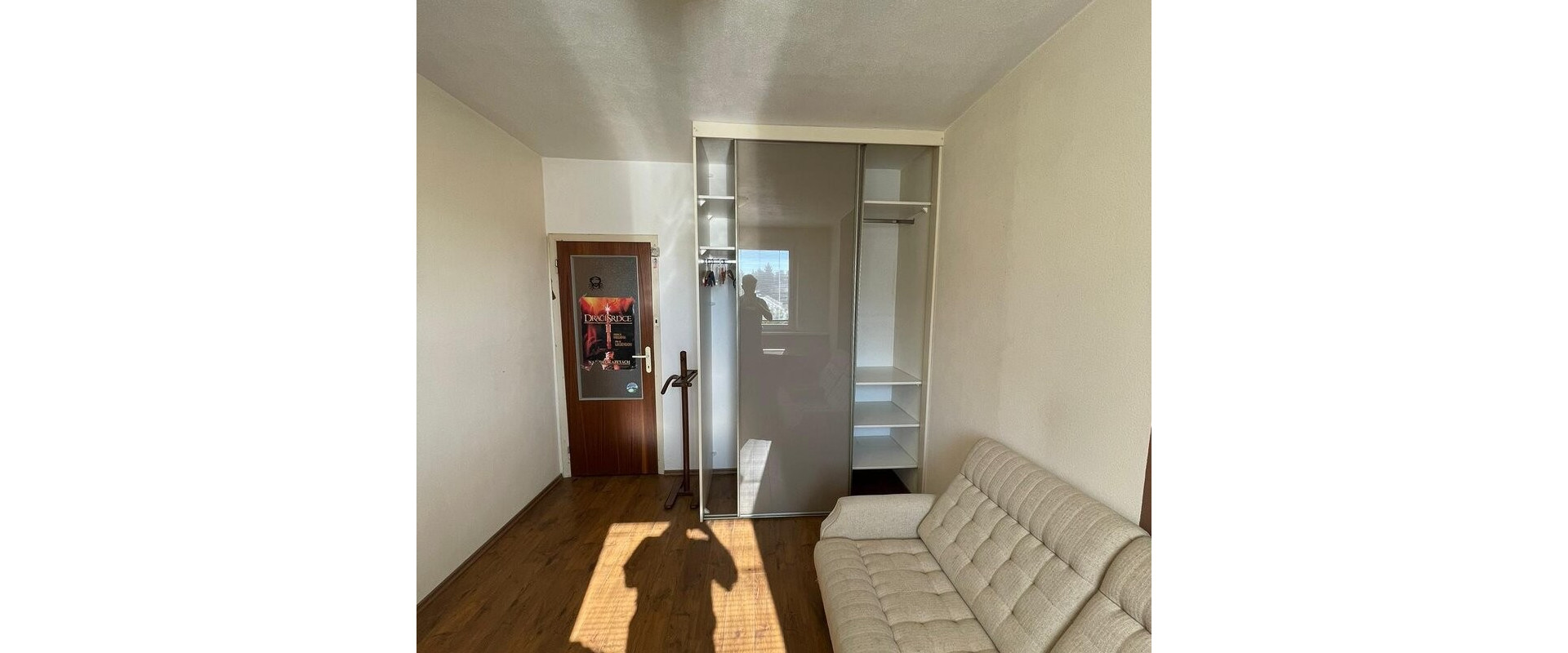 Prenájom 4-izbového bytu – Nedbalova ulica, Nitra