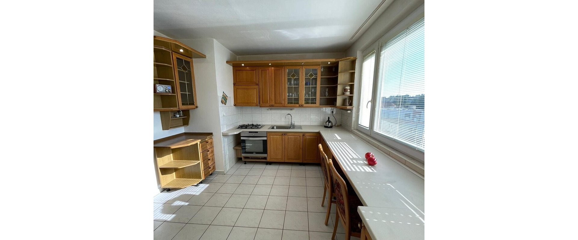 Prenájom 4-izbového bytu – Nedbalova ulica, Nitra