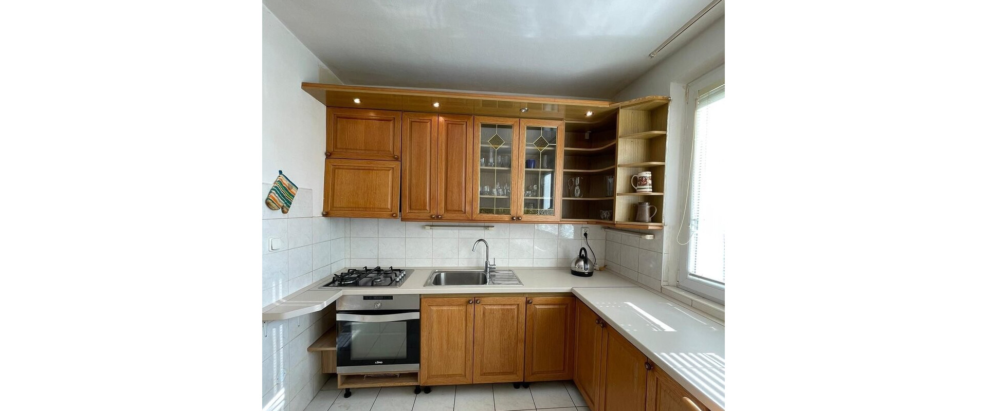 Prenájom 4-izbového bytu – Nedbalova ulica, Nitra